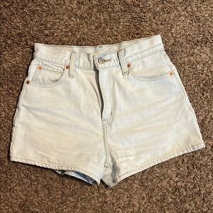 Levi's Light Washed Denim High Waist Mom Denim Shorts size 25